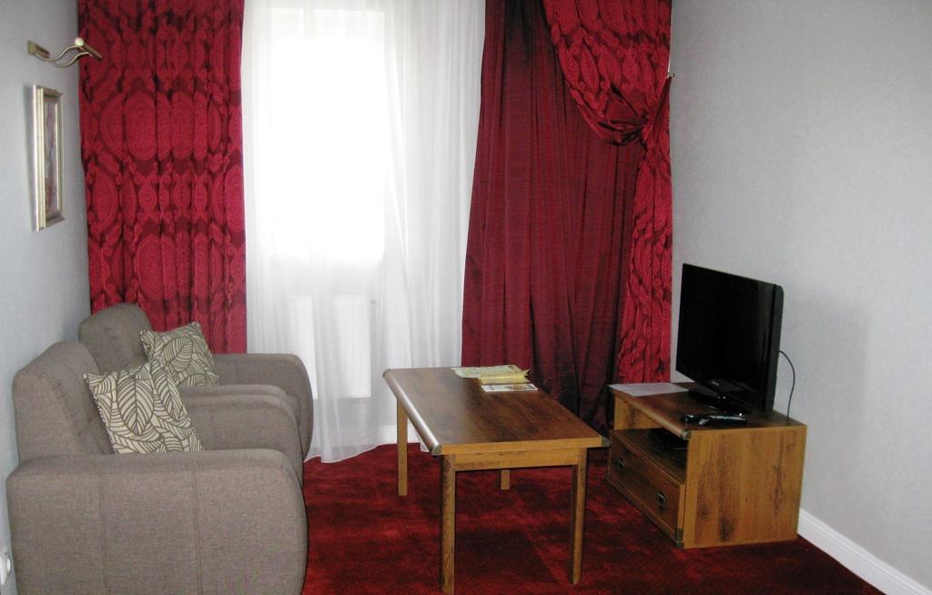 Nesterenki Kera Hotel חדר תמונה